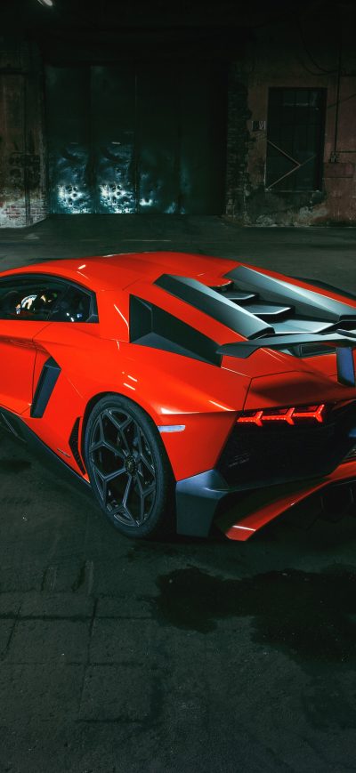Fond d'écran Lamborghini Aventador Tail Light sur iPhone