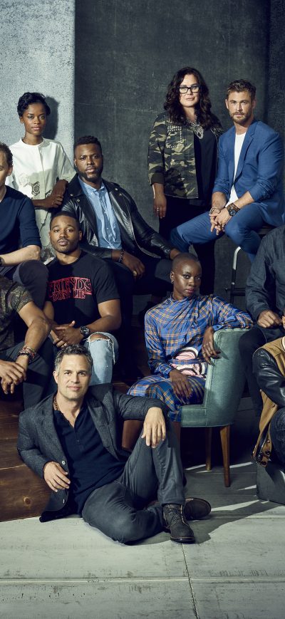 Fond d'écran iPhone Thor Ragnarok And Black Panther Cast Photoshoot