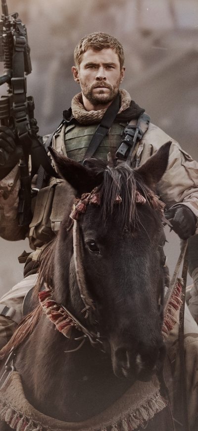 Fond d'écran iPhone 12 Strong Chris Hemsworth 2018 Movie