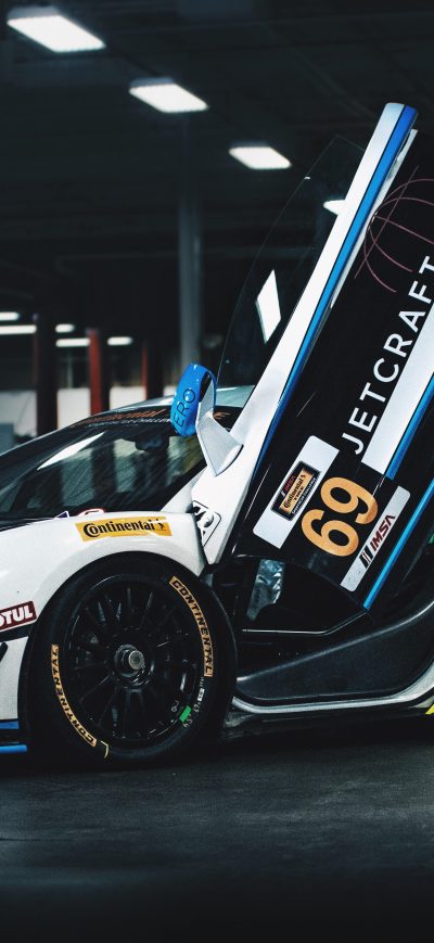 Fond d'écran iPhone McLaren 570s GT4 8k