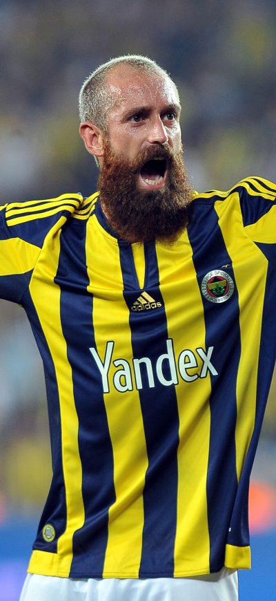 Fond d'écran Raul Meireles sur iPhone