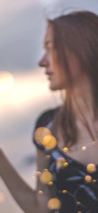 Fond d'écran iPhone Girl Beauty Bokeh Effect Out Of Focus