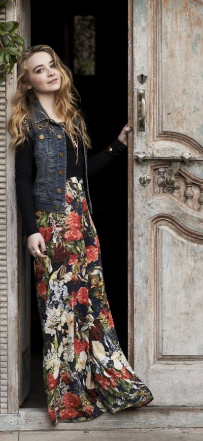 Fond d'écran iPhone 2018 Sabrina Carpenter