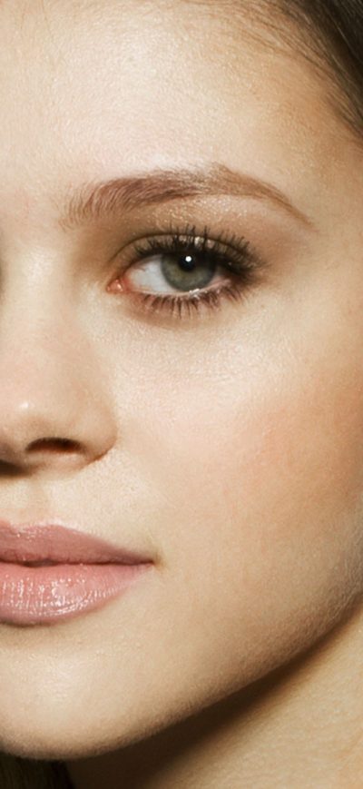 Fond d'écran iPhone Nicola Peltz Closeup 4k