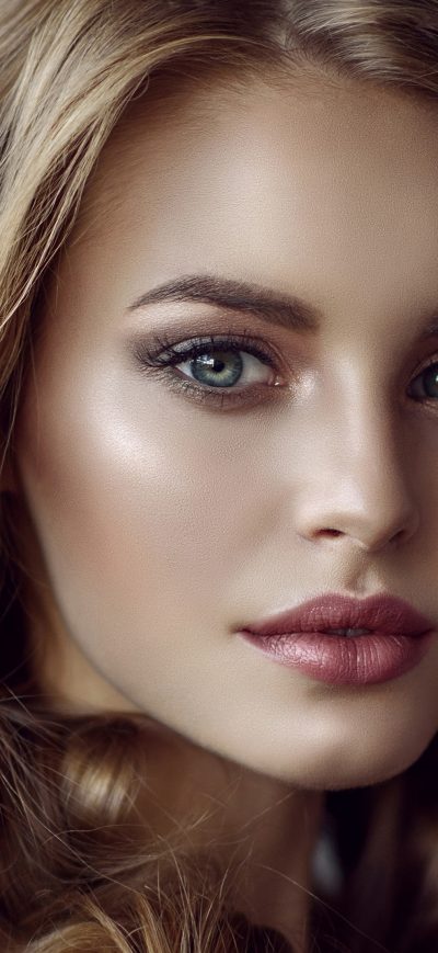 Fond d'écran iPhone Beautiful Face Blonde Girl 4k