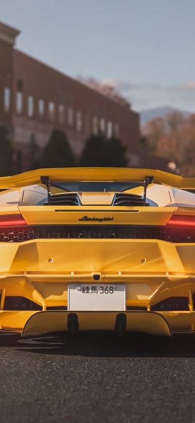 Fond d'écran iPhone Lamborghini Yellow Rear 4k