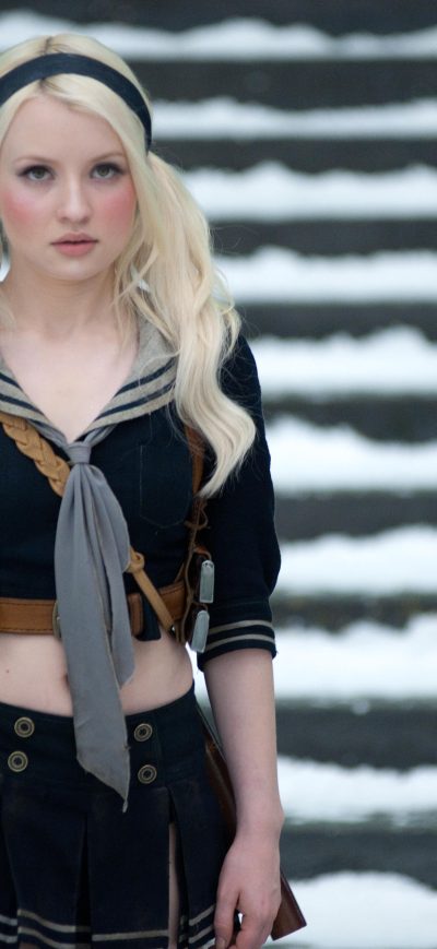 Fond d'écran Emily Browning In Sucker Punch sur iPhone