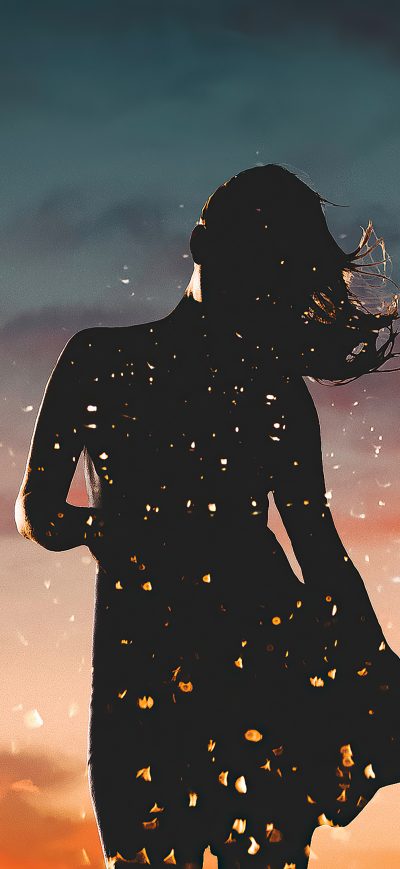 Fond d'écran iPhone Girl Flames Mixed 4k