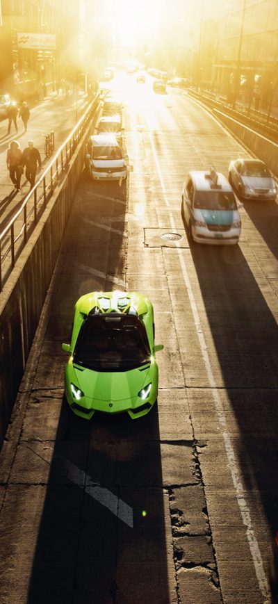 Fond d'écran Lamborghini Aventador City sur iPhone