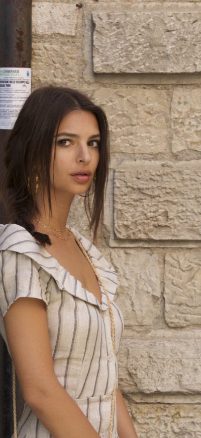 Fond d'écran iPhone Emily Ratajkowski 2018 New 5k