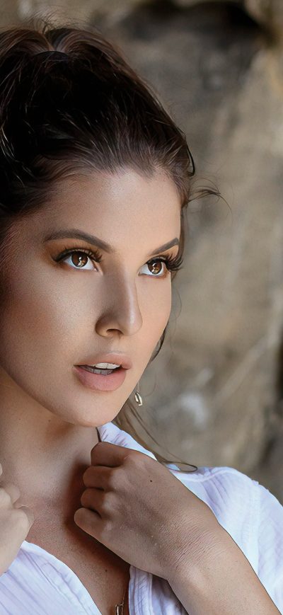 Fond d'écran iPhone Amanda Cerny Maxim 2019