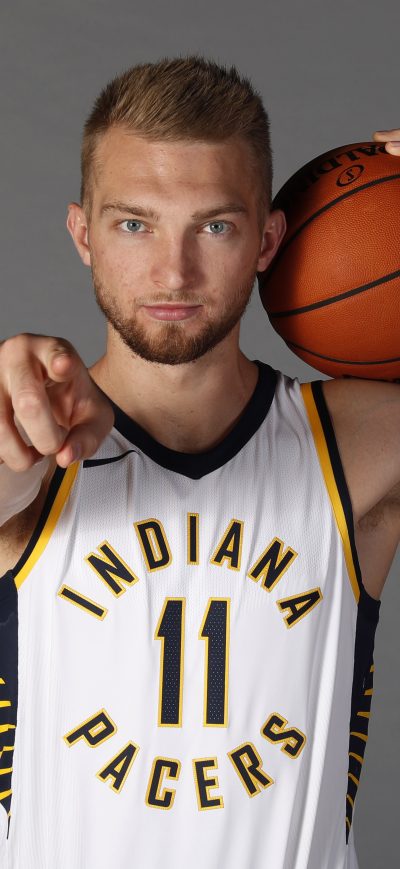 Fond d'écran iPhone Domantas Sabonis