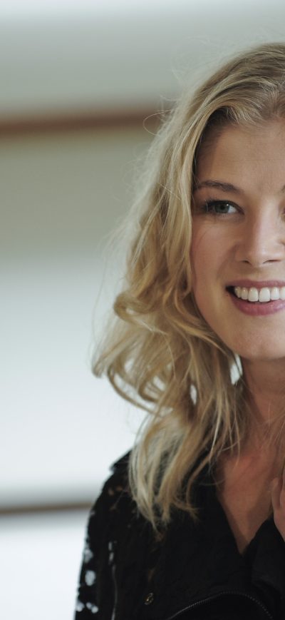 Fond d'écran iPhone Rosamund Pike