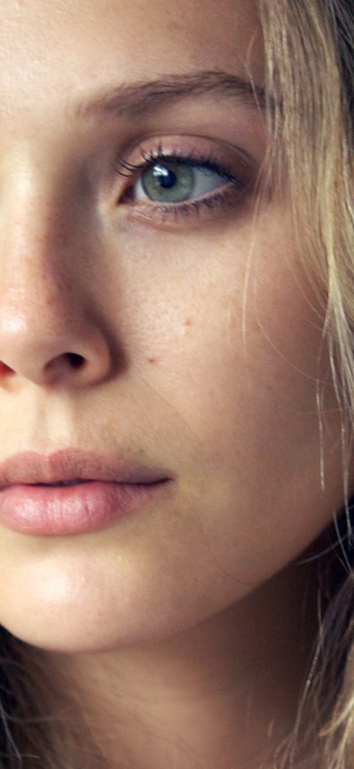 Fond d'écran iPhone Elizabeth Olsen Closeup