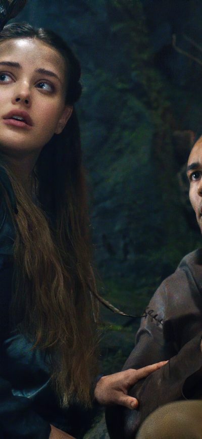 Fond d'écran iPhone Cursed Katherine Langford 2020