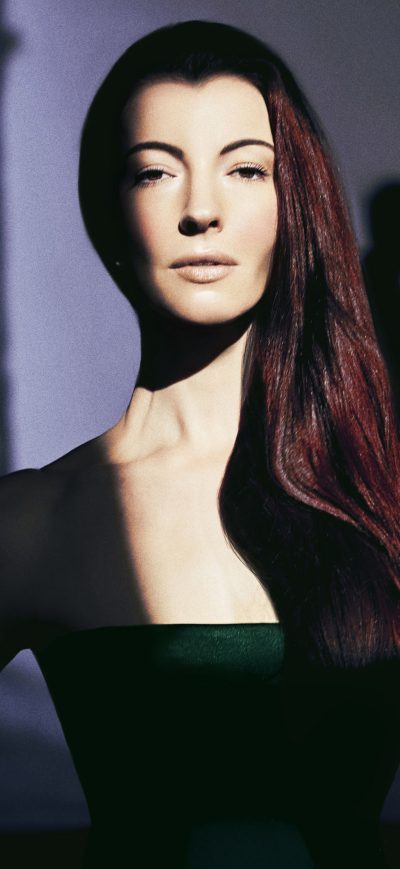 Fond d'écran Chrysta Bell sur iPhone