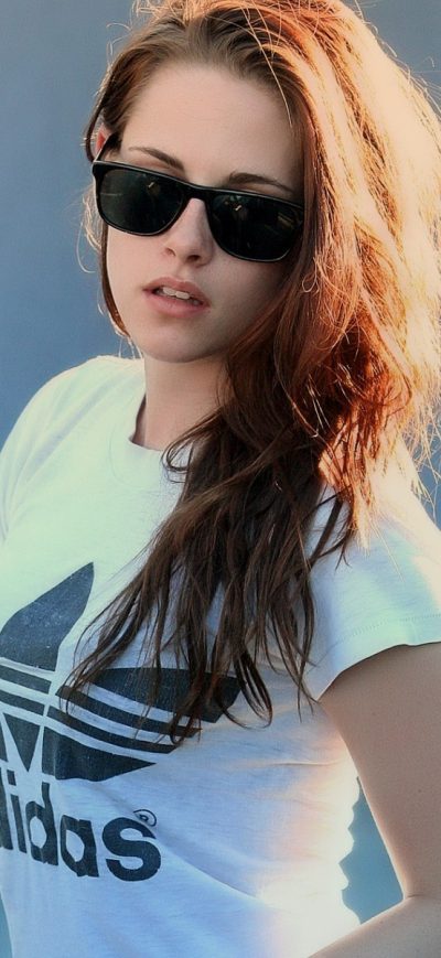 Fond d'écran iPhone Kristen Stewart Outdoor