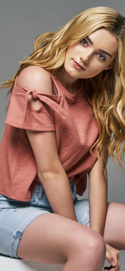 Fond d'écran iPhone Meg Donnelly