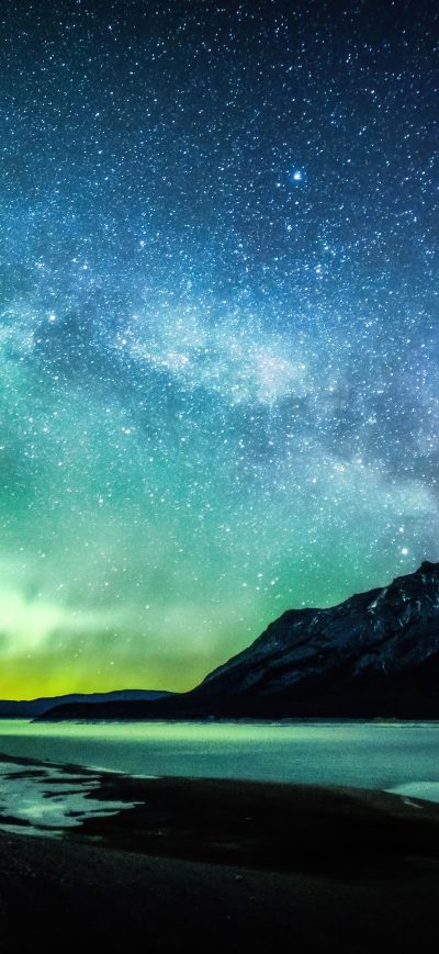 Fond d'écran iPhone Aurora And The Milky Way Abraham Lake 8k
