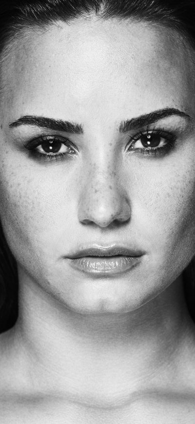 Fond d'écran iPhone Demi Lovato Monochrome
