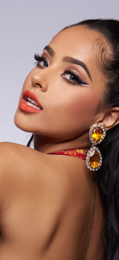 Fond d'écran iPhone Becky G 4k 2020
