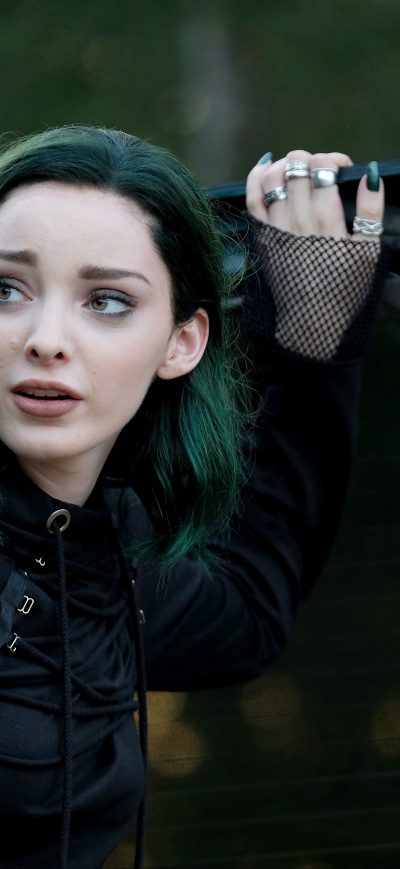 Fond d'écran iPhone Emma Dumont In The Gifted 4k