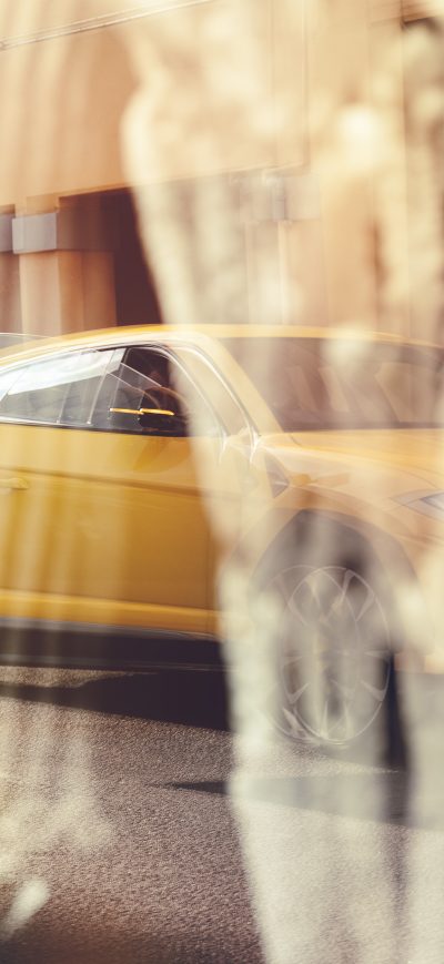 Fond d'écran iPhone Yellow Lamborghini Urus 2019 8k