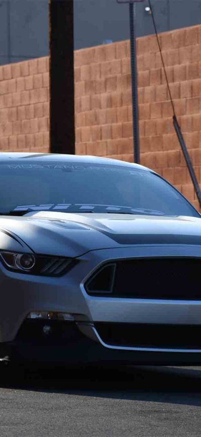 Fond d'écran 2017 Ford Mustang RTR sur iPhone