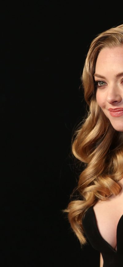 Fond d'écran iPhone Amanda Seyfriend 2017 4k