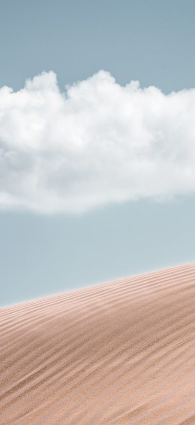 Fond d'écran iPhone Lonely Cloud Above Desert 4k