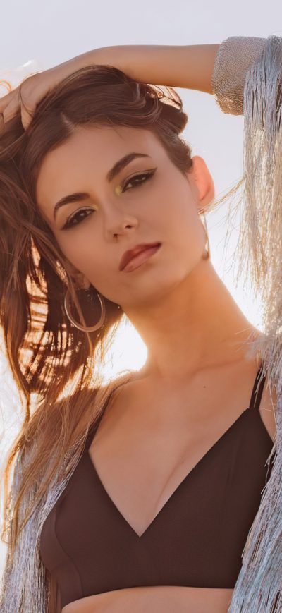 Fond d'écran iPhone 2021 Victoria Justice 4k