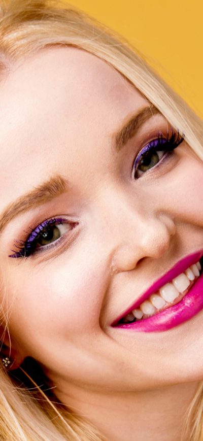 Fond d'écran iPhone Dove Cameron Cute Smile 4k