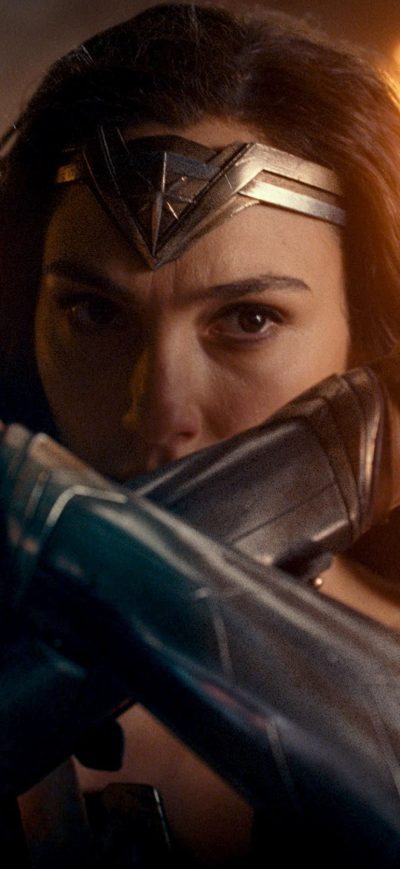 Fond d'écran iPhone Wonder Woman In Justice League 2017