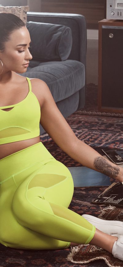Fond d'écran iPhone Demi Lovato Fabletics Store 2018 8k