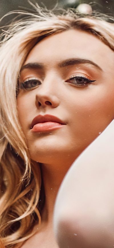 Fond d'écran iPhone Peyton List 2020 4k