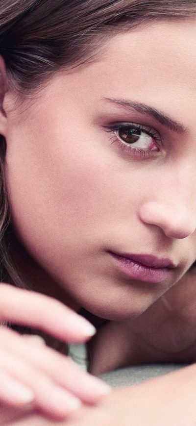 Fond d'écran Alicia Amanda Vikander sur iPhone