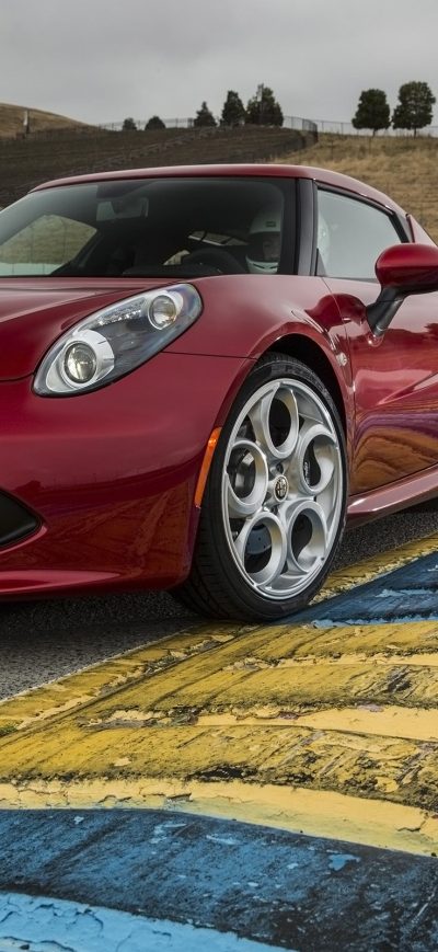 Fond d'écran 4C Alfa Romeo sur iPhone