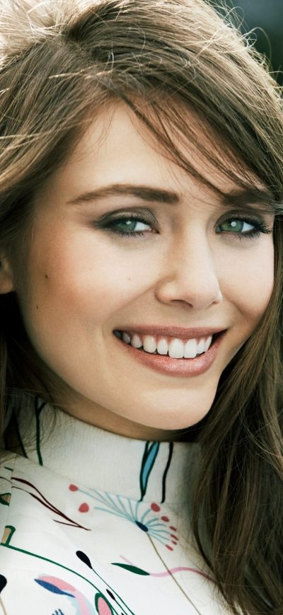Fond d'écran iPhone Elizabeth Olsen Smiling