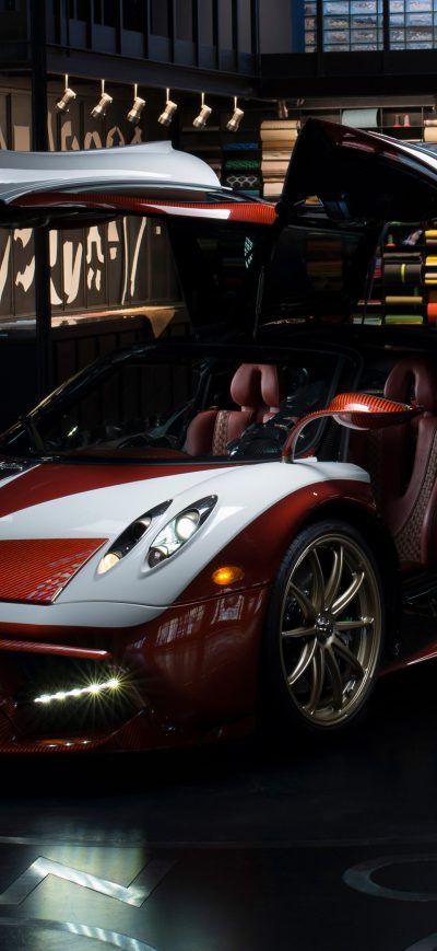 Fond d'écran iPhone Pagani Huayra Lampo 2018