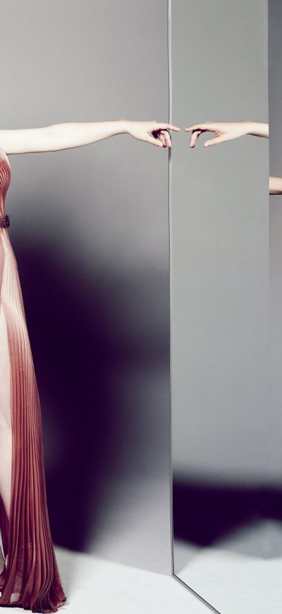 Fond d'écran Deborah Ann Woll sur iPhone