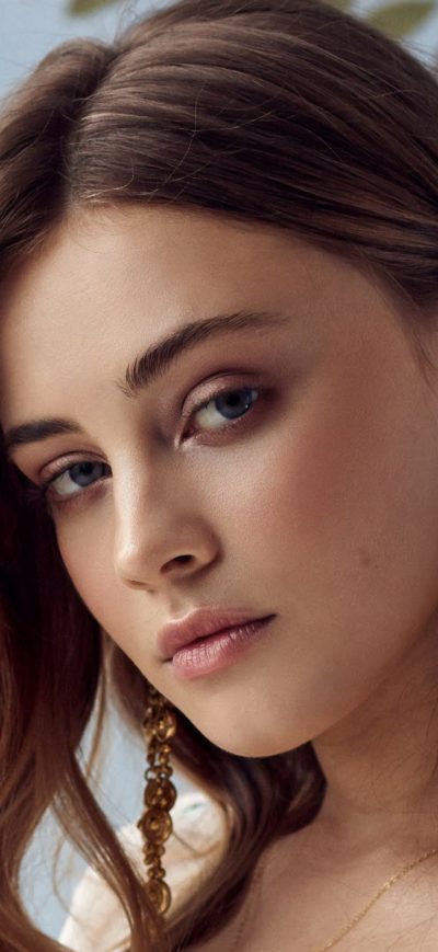 Fond d'écran iPhone Josephine Langford Rose And Ivy Photoshoot 2019