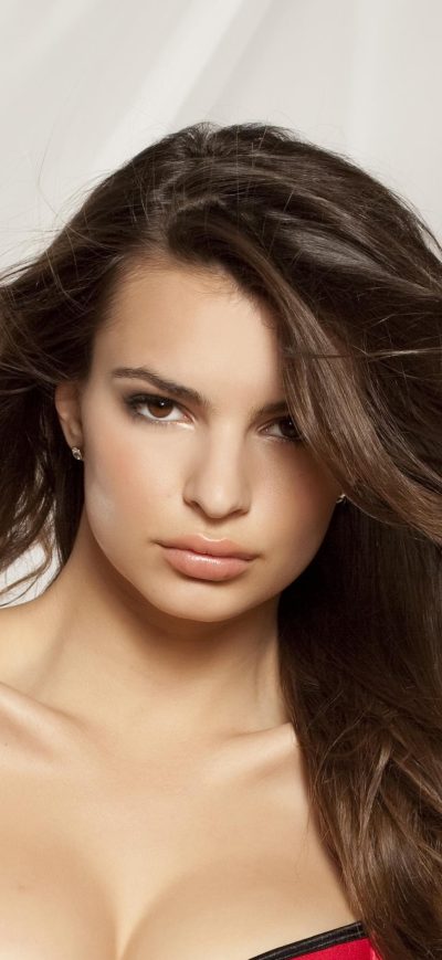 Fond d'écran iPhone Emily Ratajkowski 2019