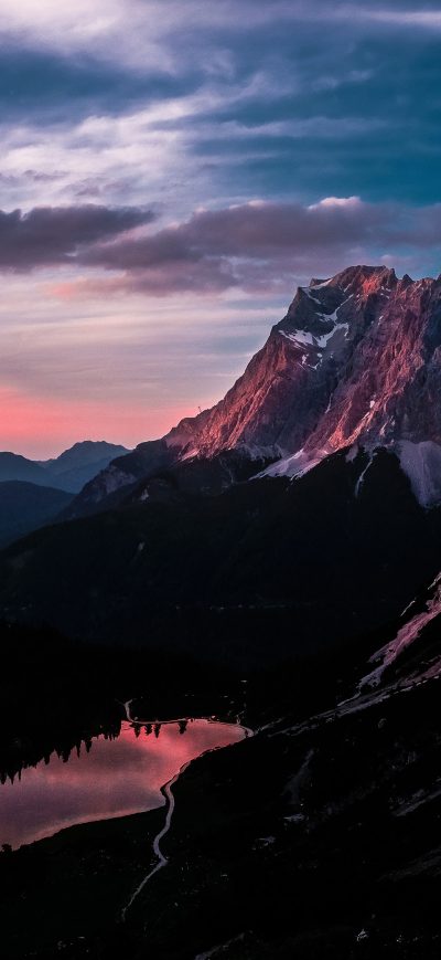 Fond d'écran iPhone Long Mountain Ranges Landscape Orange Dark Sky 5k