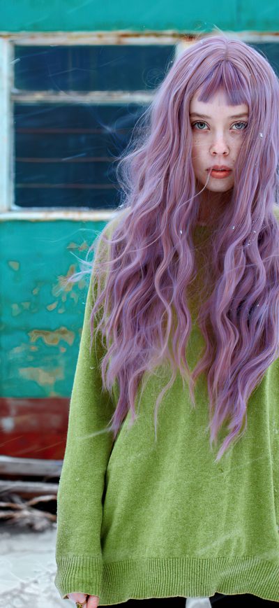 Fond d'écran iPhone Girl Violet Hairs Snow Outdoor 4k