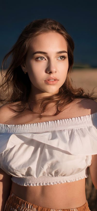 Fond d'écran Alina Sabirova sur iPhone
