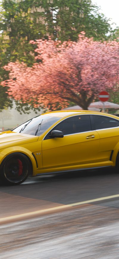 Fond d'écran iPhone Mercedes Benz C63 AMG Coupe In Forza Horizon 4 4k