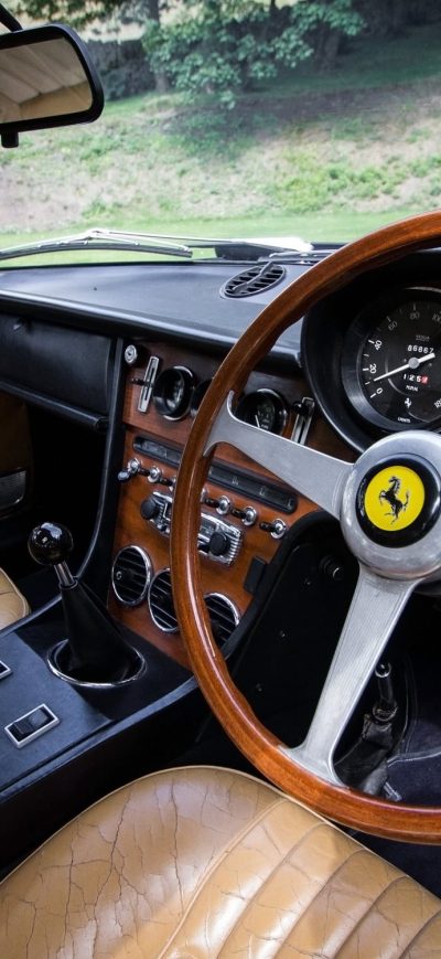 Fond d'écran iPhone Ferrari 365 GT Interior