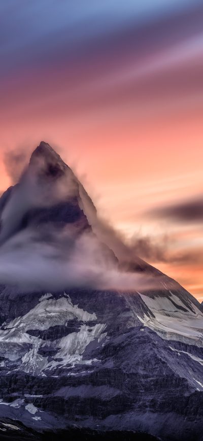 Fond d'écran iPhone Cloud Mountain Snowcapped 4k