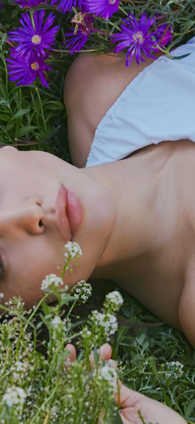 Fond d'écran iPhone Eiza Gonzalez Photoshoot For The Amazing Magazine N Spring Summer 2021