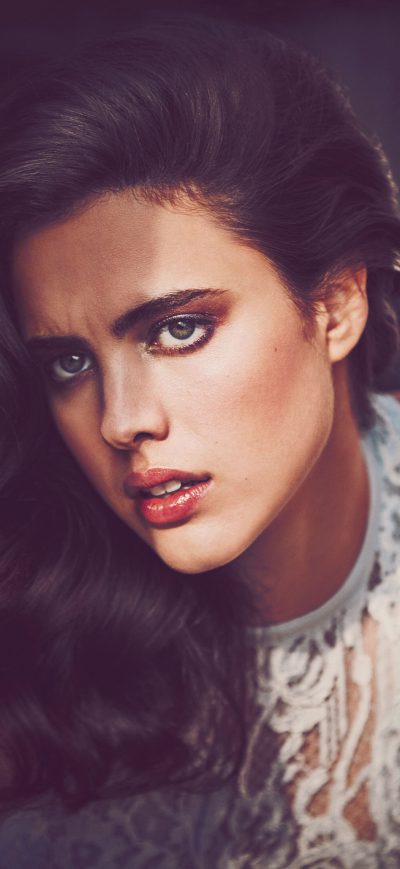 Fond d'écran Margaret Qualley 4k sur iPhone